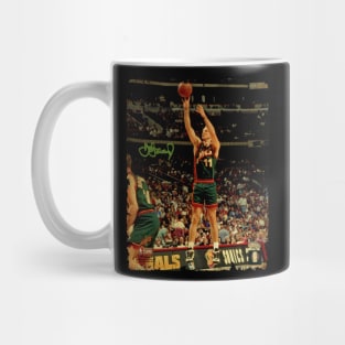 Detlef Schrempf - Vintage Design Of Basketball Mug